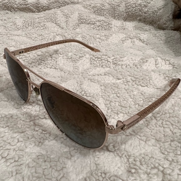 Good condition Coach women sunglasses - Picture 4 of 5